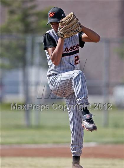 Thumbnail 2 in Bakersfield Christian vs. Wasco photogallery.