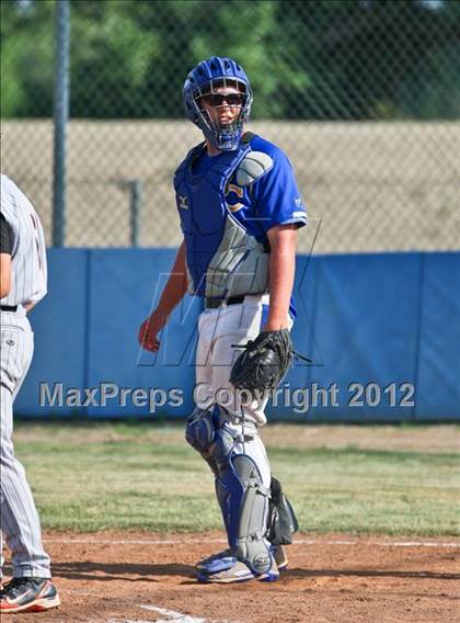 Thumbnail 2 in Bakersfield Christian vs. Wasco photogallery.