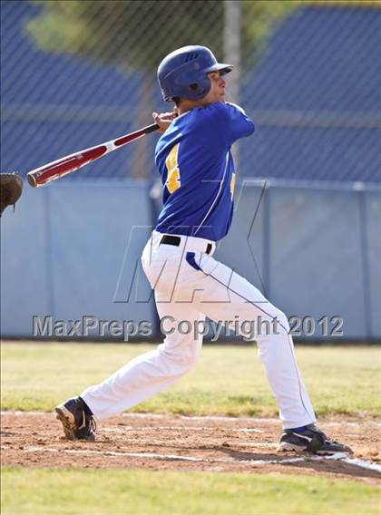 Thumbnail 1 in Bakersfield Christian vs. Wasco photogallery.