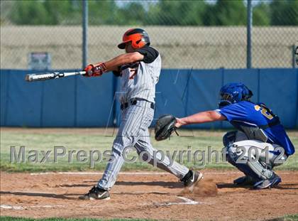 Thumbnail 3 in Bakersfield Christian vs. Wasco photogallery.