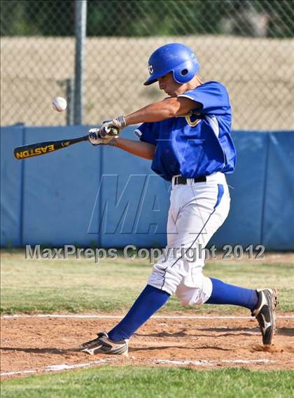 Thumbnail 2 in Bakersfield Christian vs. Wasco photogallery.