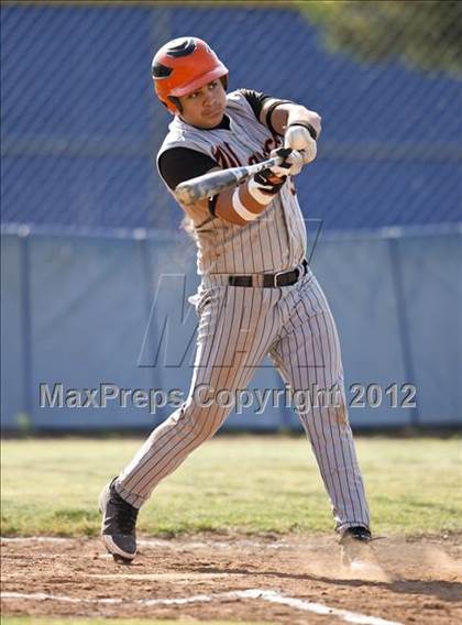 Thumbnail 3 in Bakersfield Christian vs. Wasco photogallery.