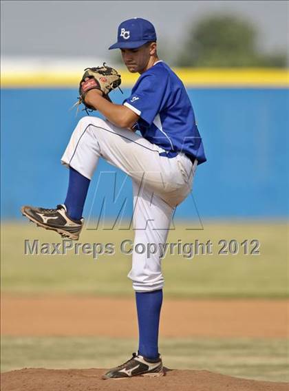 Thumbnail 1 in Bakersfield Christian vs. Wasco photogallery.