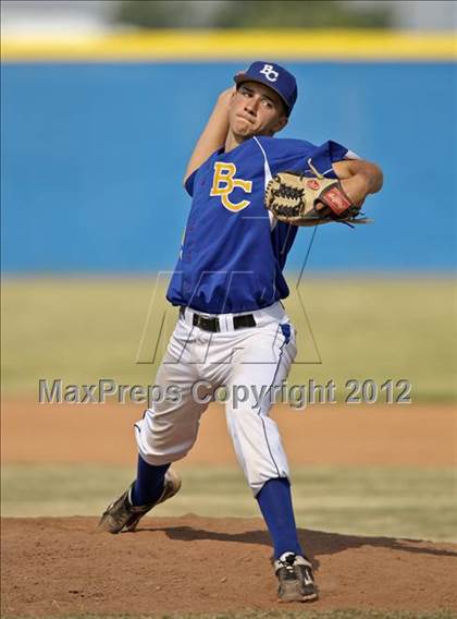 Thumbnail 2 in Bakersfield Christian vs. Wasco photogallery.