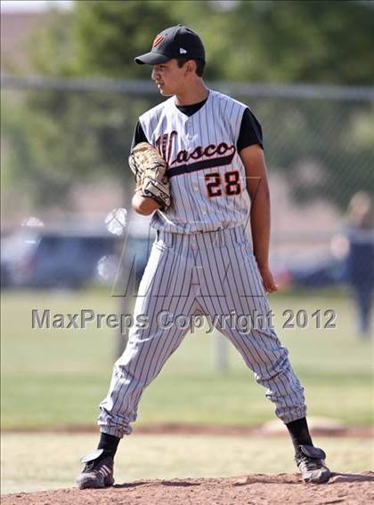 Thumbnail 2 in JV: Bakersfield Christian vs. Wasco photogallery.