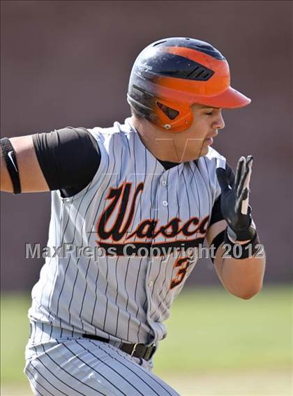 Thumbnail 2 in Bakersfield Christian vs. Wasco photogallery.