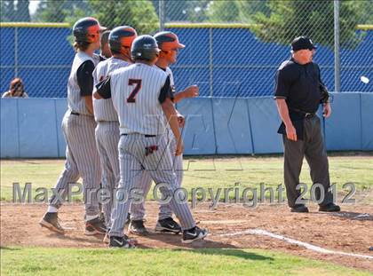 Thumbnail 2 in Bakersfield Christian vs. Wasco photogallery.