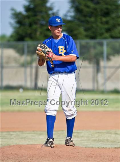 Thumbnail 2 in Bakersfield Christian vs. Wasco photogallery.