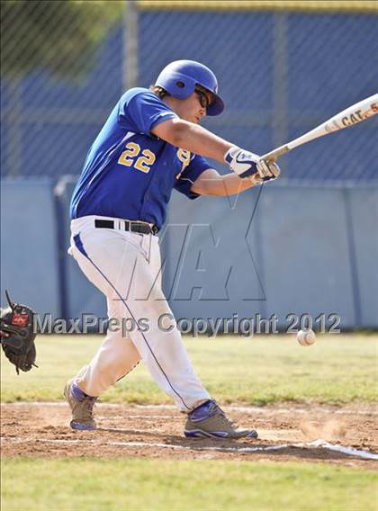 Thumbnail 2 in Bakersfield Christian vs. Wasco photogallery.