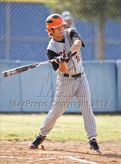 Thumbnail 2 in Bakersfield Christian vs. Wasco photogallery.