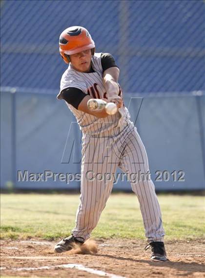 Thumbnail 1 in Bakersfield Christian vs. Wasco photogallery.
