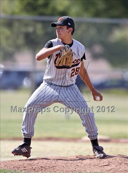 Thumbnail 1 in Bakersfield Christian vs. Wasco photogallery.