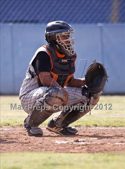 Thumbnail 3 in Bakersfield Christian vs. Wasco photogallery.