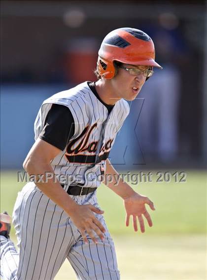 Thumbnail 3 in Bakersfield Christian vs. Wasco photogallery.