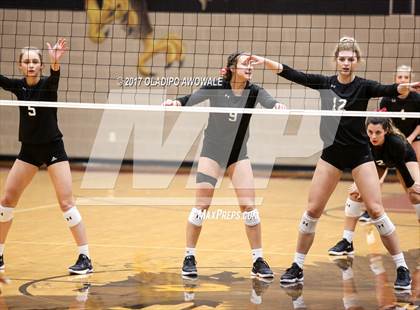 Thumbnail 3 in Horn @ Rockwall-Heath photogallery.