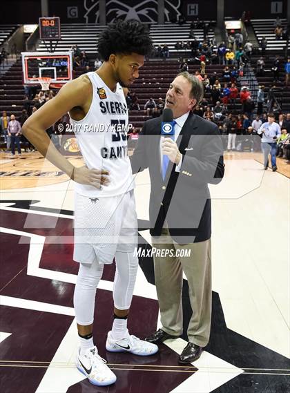 Thumbnail 3 in Sierra Canyon vs Memphis East (Bass Pro Tournament of Champions) photogallery.