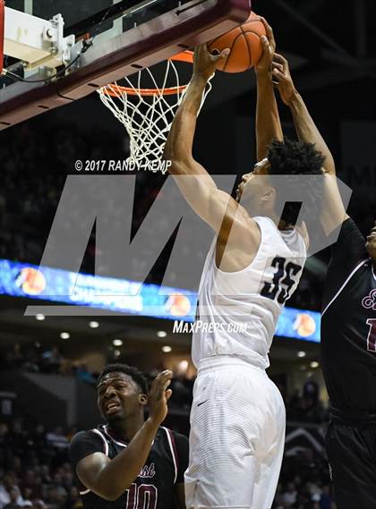 Thumbnail 2 in Sierra Canyon vs Memphis East (Bass Pro Tournament of Champions) photogallery.