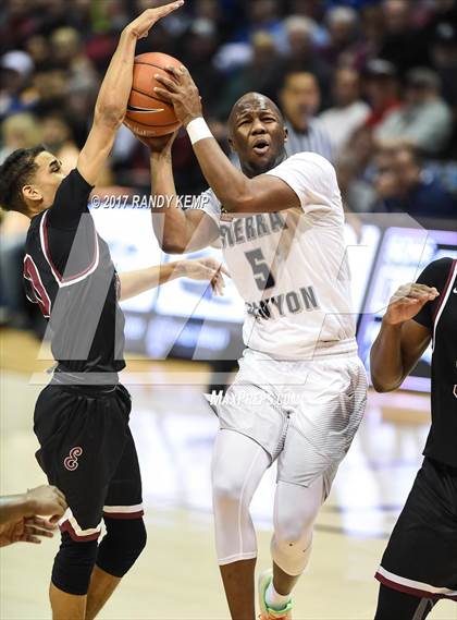 Thumbnail 2 in Sierra Canyon vs Memphis East (Bass Pro Tournament of Champions) photogallery.