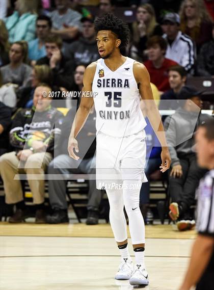 Thumbnail 2 in Sierra Canyon vs Memphis East (Bass Pro Tournament of Champions) photogallery.