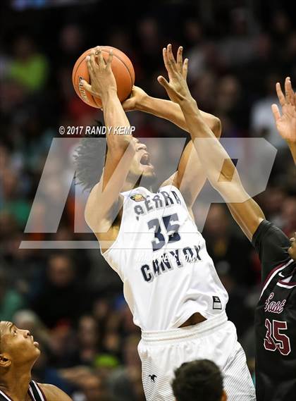 Thumbnail 3 in Sierra Canyon vs Memphis East (Bass Pro Tournament of Champions) photogallery.