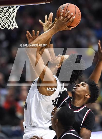 Thumbnail 2 in Sierra Canyon vs Memphis East (Bass Pro Tournament of Champions) photogallery.
