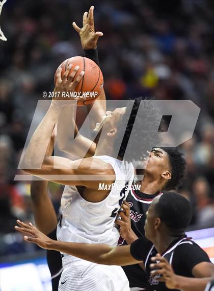 Thumbnail 1 in Sierra Canyon vs Memphis East (Bass Pro Tournament of Champions) photogallery.