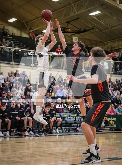 Thumbnail 1 in Bishop Kelly vs. Idaho Falls photogallery.