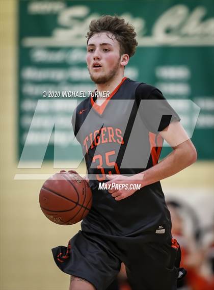 Thumbnail 2 in Bishop Kelly vs. Idaho Falls photogallery.