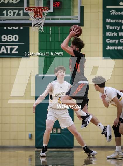 Thumbnail 1 in Bishop Kelly vs. Idaho Falls photogallery.