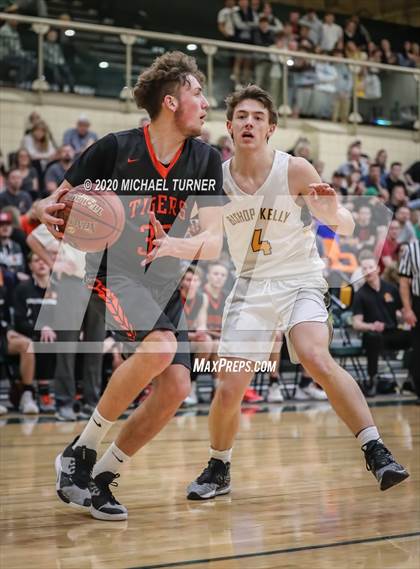 Thumbnail 2 in Bishop Kelly vs. Idaho Falls photogallery.