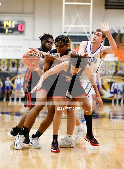 Thumbnail 3 in Newport vs Highlands (36th District Championship) photogallery.