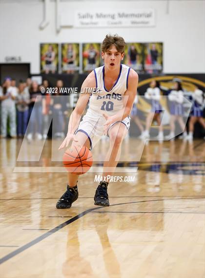 Thumbnail 3 in Newport vs Highlands (36th District Championship) photogallery.