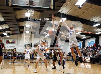 Thumbnail 1 in Newport vs Highlands (36th District Championship) photogallery.