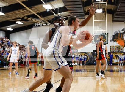 Thumbnail 2 in Newport vs Highlands (36th District Championship) photogallery.