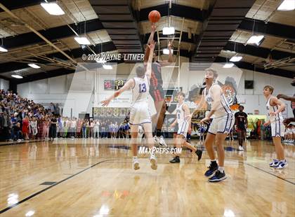 Thumbnail 1 in Newport vs Highlands (36th District Championship) photogallery.
