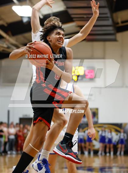 Thumbnail 3 in Newport vs Highlands (36th District Championship) photogallery.