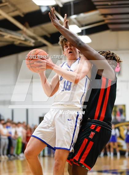 Thumbnail 3 in Newport vs Highlands (36th District Championship) photogallery.