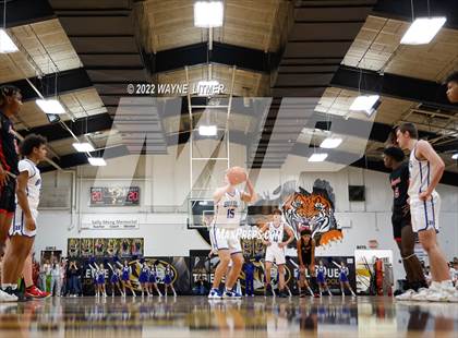 Thumbnail 1 in Newport vs Highlands (36th District Championship) photogallery.