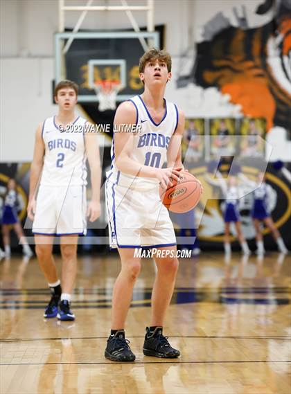 Thumbnail 3 in Newport vs Highlands (36th District Championship) photogallery.