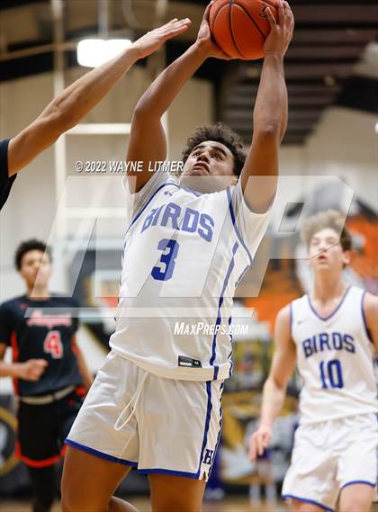 Thumbnail 2 in Newport vs Highlands (36th District Championship) photogallery.