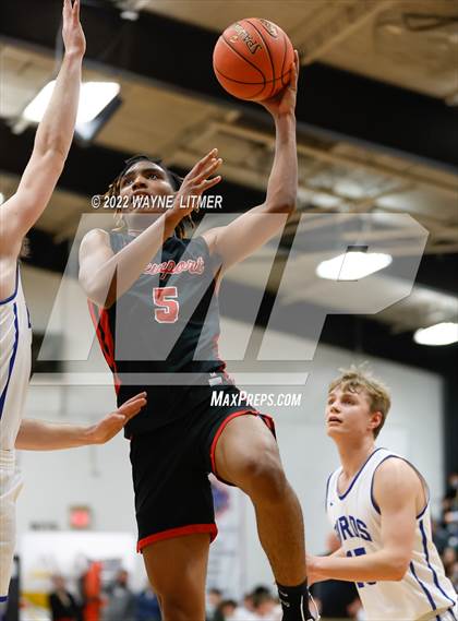 Thumbnail 3 in Newport vs Highlands (36th District Championship) photogallery.