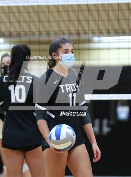 Thumbnail 2 in Troy @ L'Anse Creuse North photogallery.