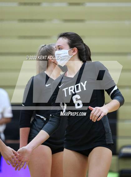 Thumbnail 3 in Troy @ L'Anse Creuse North photogallery.