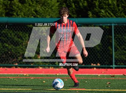 Thumbnail 2 in King @ Greens Farms Academy (FAA Semifinal) photogallery.