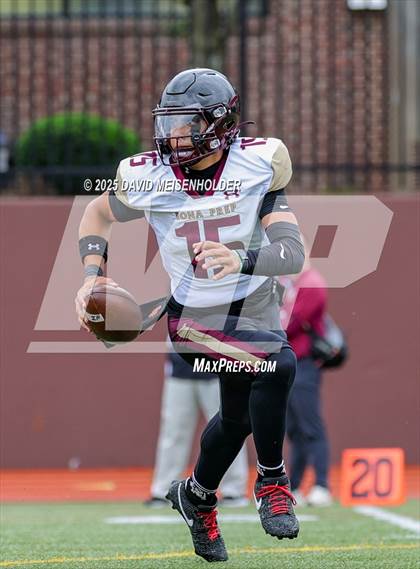 Thumbnail 2 in Iona Prep @ Chaminade photogallery.