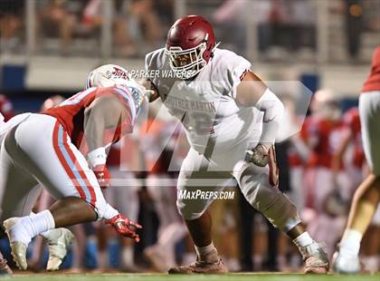Thumbnail 2 in Brother Martin @ Archbishop Rummel (LHSAA D1 Round 1 Playoff) photogallery.