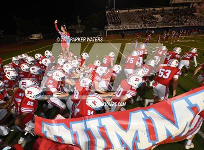 Thumbnail 1 in Brother Martin @ Archbishop Rummel (LHSAA D1 Round 1 Playoff) photogallery.