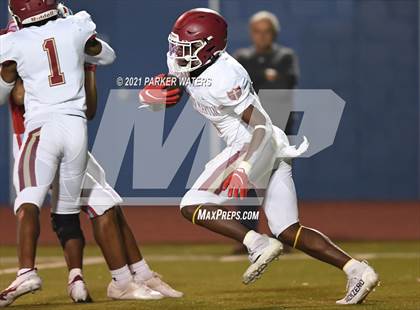 Thumbnail 3 in Brother Martin @ Archbishop Rummel (LHSAA D1 Round 1 Playoff) photogallery.