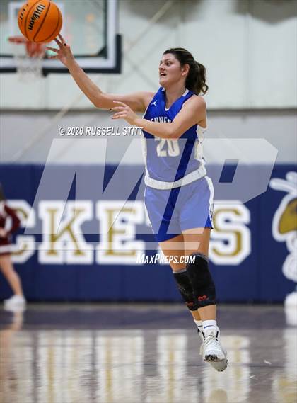Thumbnail 1 in Cashion vs Hennessey photogallery.