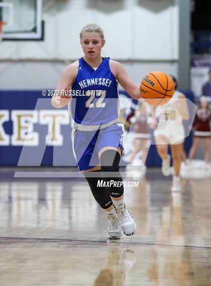 Thumbnail 3 in Cashion vs Hennessey photogallery.